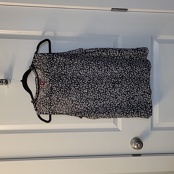 Joe Fresh Sheer Top - Picture 4 of 6